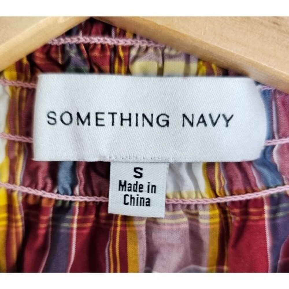 Something Navy Betsy Ruffle Button Top Size Small - image 6